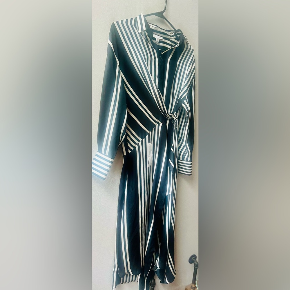 TOPSHOP ASYMMETRICAL BLK/WHITE STRIPED BUTTON DOWN SHIRT DRESS SIZE 4~NWT - Picture 4 of 9